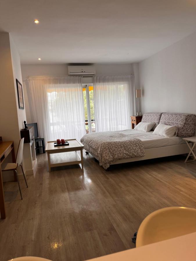 Estudio Marbella Bagian luar foto
